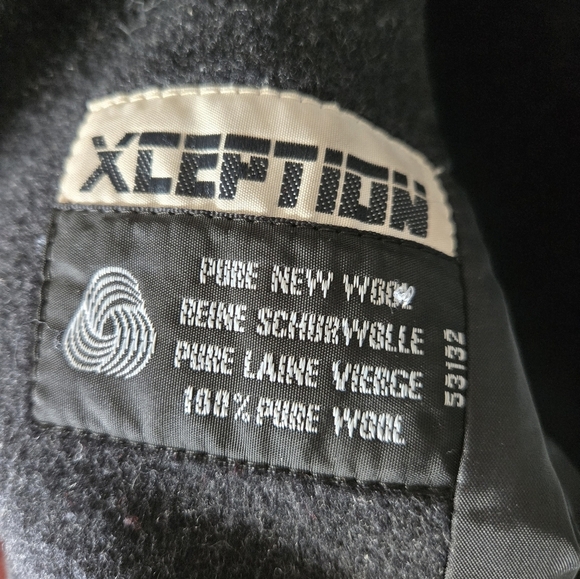 VINTAGE XCEPTION virgin wool Black Double-Breasted Coat with faux fur collar. 14 - Picture 7 of 14